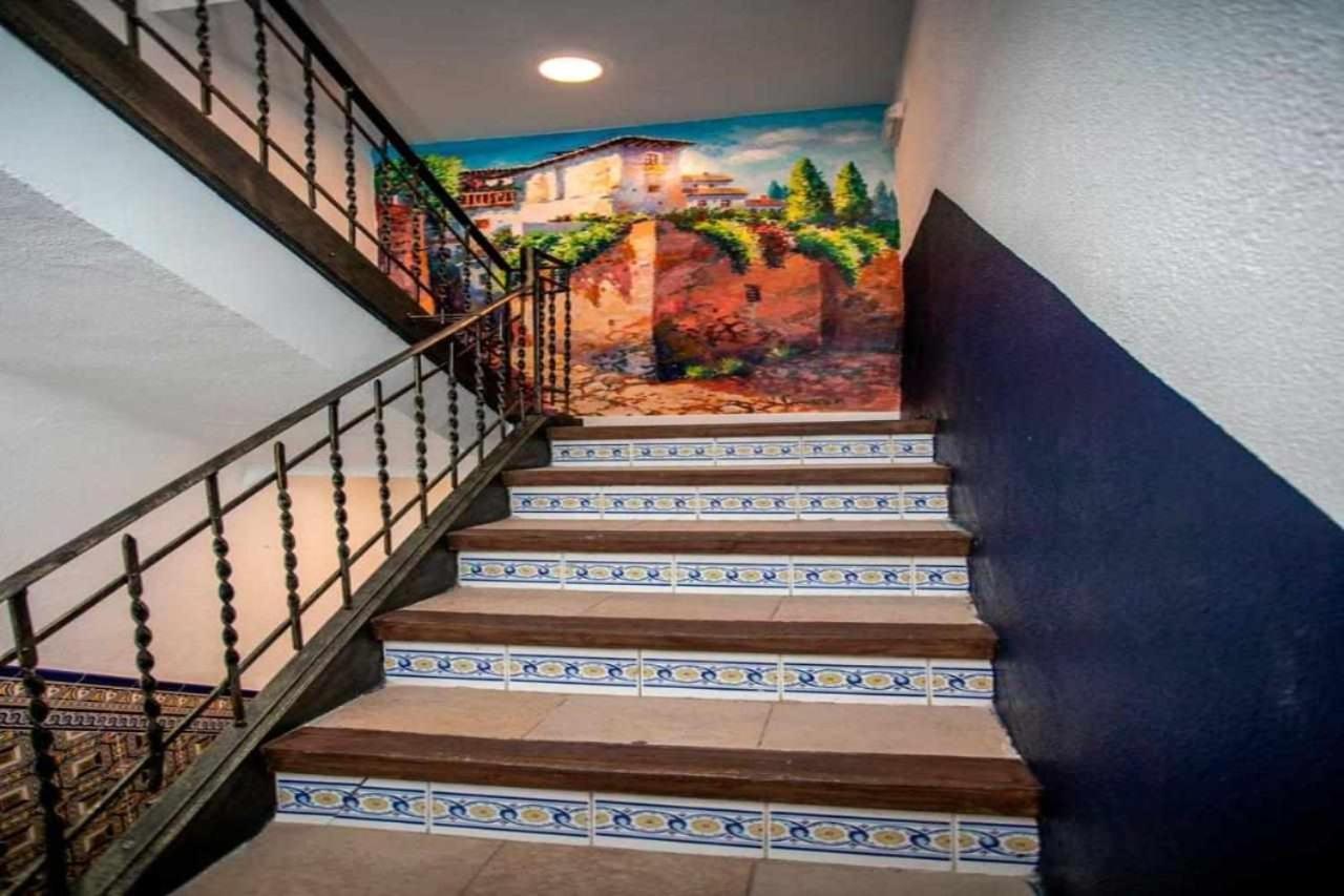 Hostal Viena Plaza Nueva Granada Exteriér fotografie
