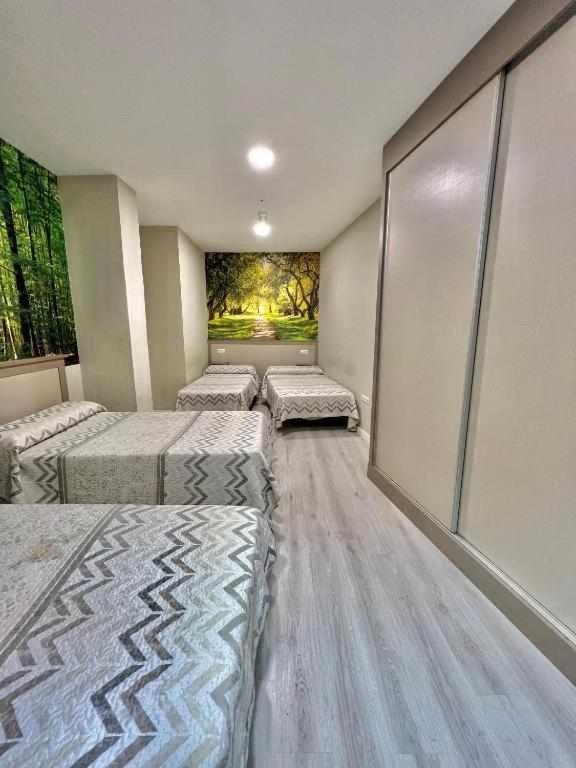 Hostal Viena Plaza Nueva Granada Exteriér fotografie